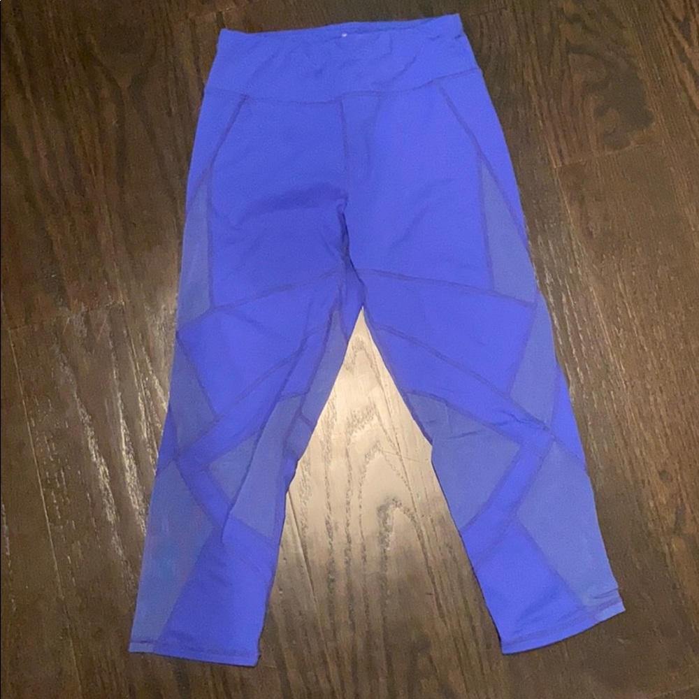 Blue leggings
